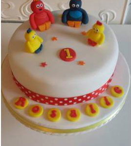 twirlywhoos cake