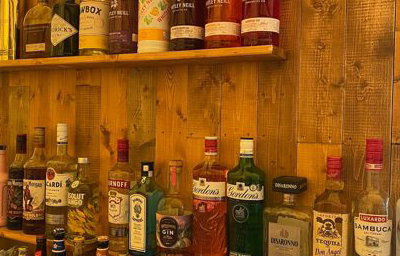 Back Bar
