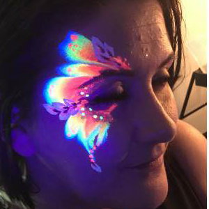 UV painting for adults at an evening corporate event