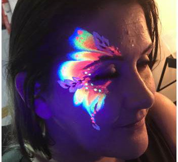UV painting for adults at an evening corporate event