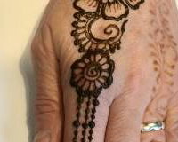 party hand strip