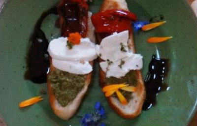 19-04-28 Bruchetta Tricalore starter