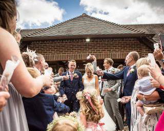 Surrey_Wedding_Photographers-10