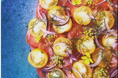 tomato and red onion salad