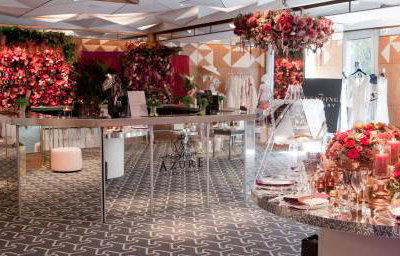 Mirror Bar