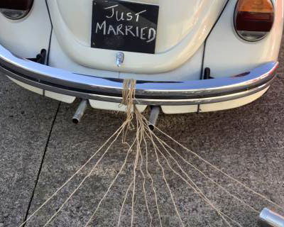 JUST MARRIED GETAWAY CAR