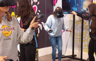 Hosted VR 2