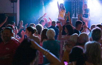 ABBA tribute band Kiss The Teacher