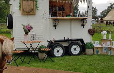 Horsebox & joey