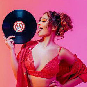 DJ