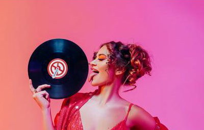 DJ