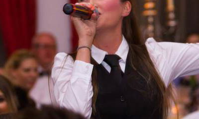 Sing Out Waitresses & Waiters