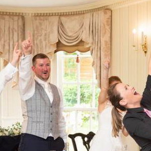 Sing Out Waitresses & Waiters Surprise Singing Show - photo 4