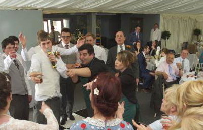 Sing Out Waitresses & Waiters Surprise Singing Show - photo 5