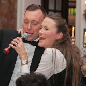 Sing Out Waitresses & Waiters Surprise Singing Show - photo 6