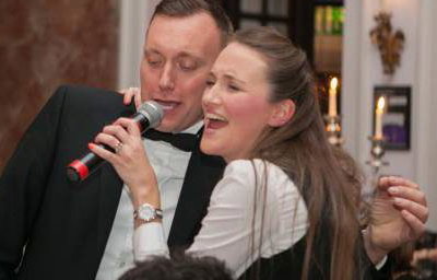 Sing Out Waitresses & Waiters Surprise Singing Show - photo 6