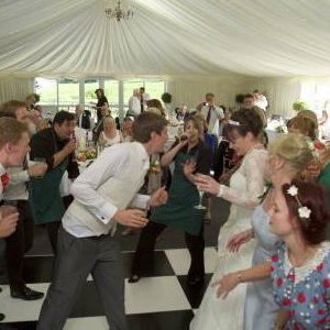 Sing Out Waitresses & Waiters Surprise Singing Show - photo 8