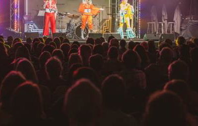 The Mia Mammas live photo 1 (no backdrop)