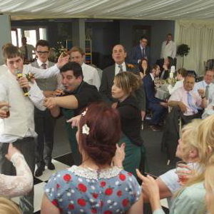 Sing Out Waitresses & Waiters Surprise Singing Show - photo 5