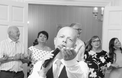 Sing Out Waitresses & Waiters Surprise Singing Show - photo 7