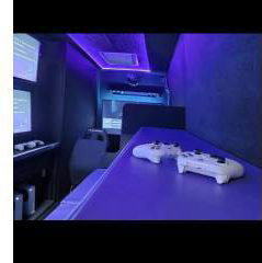 Playerzone party van