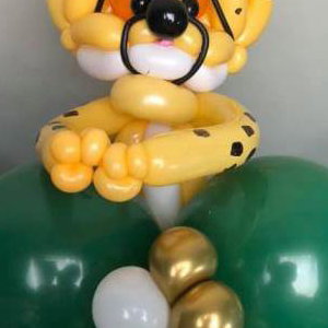 This leopard was a delight to sculpt with balloons