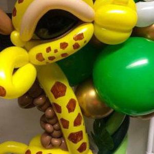 Such a cute giraffe.
