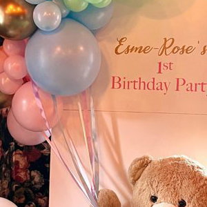 Teddy bear balloon setup