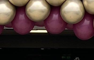 Shop opening balloon arch