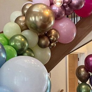 Balloon Garland for staircases 