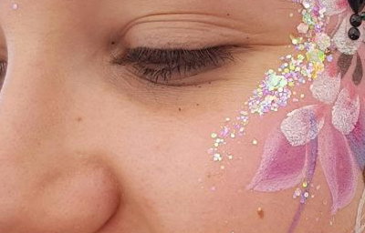 Side eye design with hand made wing