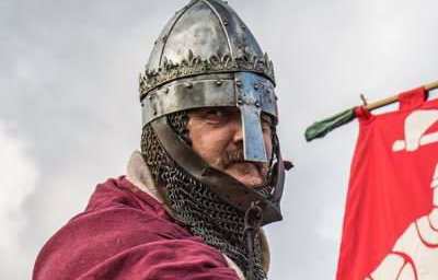Konal as Harold Godwinson at the Battle of Hastings