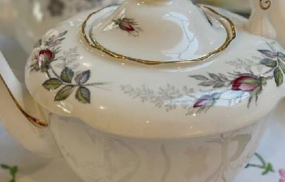 Bridal Rose Teapot