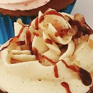 Strawberry and butterscotch cupcakes