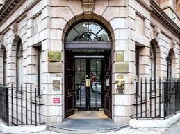 Our Harley St Salon or we come to you. 