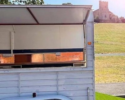 TT Catering | Luxury Horse box hire