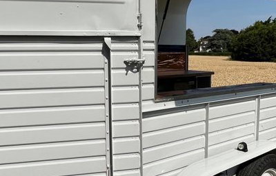 TT Catering | Luxury Horse box hire