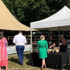 TT Catering | Wedding waiter / waitressing staff