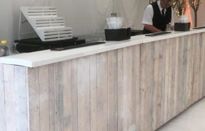 Treble Bar white