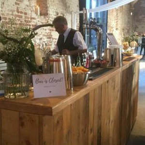 Double wooden bar