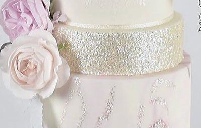 luxury wedding cake