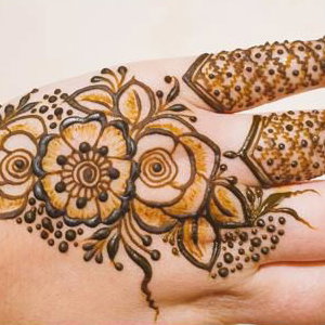 henna banner2