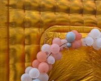 gold balloons