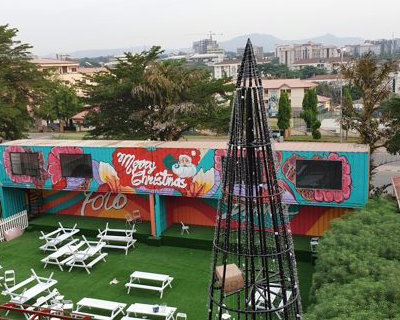 Merry Christmas container for recreational space