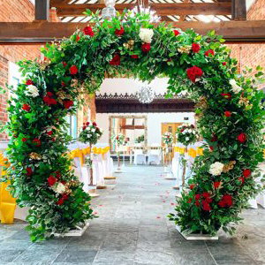 Wedding flower arch 