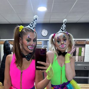 Clowns!