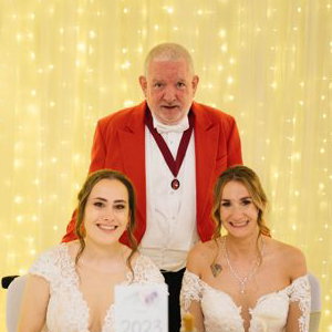 Lizzie & Chloe cropped