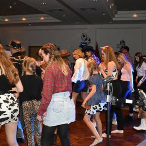 Line dance calling