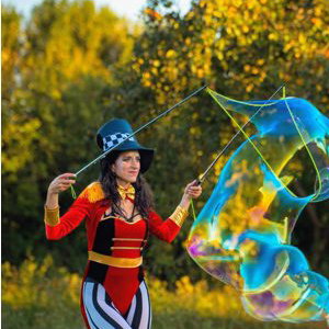 Outdoors bubble show