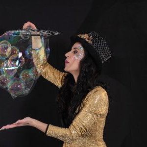 Indoors bubble show